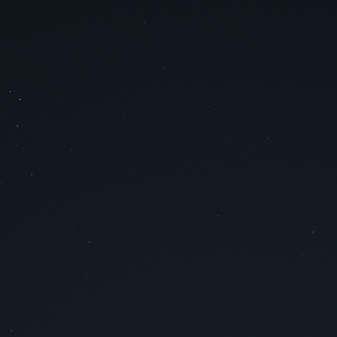 部分月食とプレアデス星団