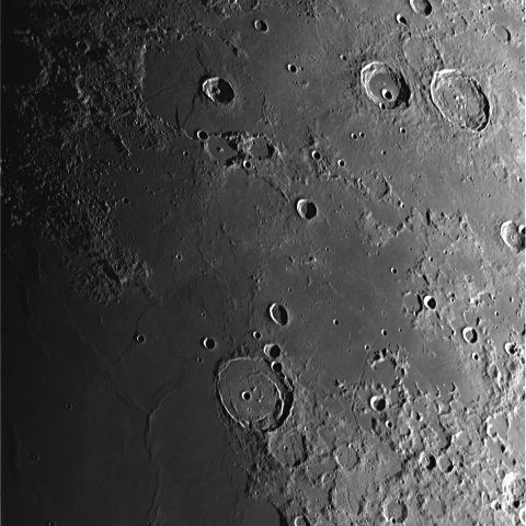 アトラスから晴れの海東部