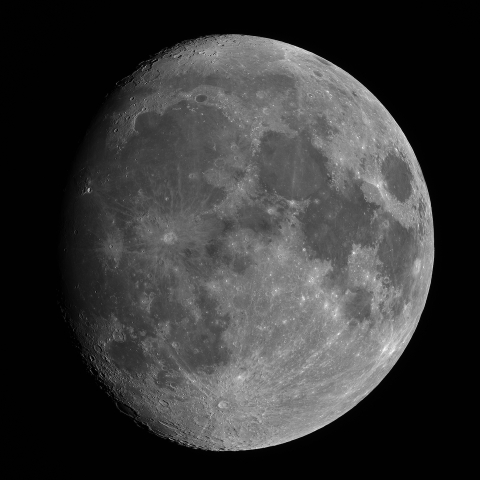 2023年8月28日の月