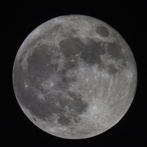 スーパームーン