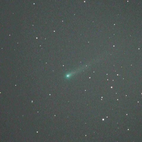 初めてとらえたアイソン彗星