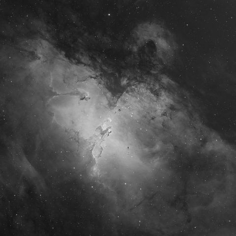 M16 散開星団+散光星雲 へび座（わし星雲）創造の柱